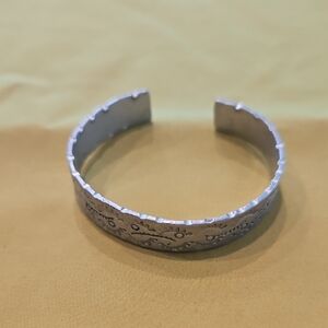 Vintage Engraved 925 Silver (Faintly Stamped) Navajo Cuff Bracelet
